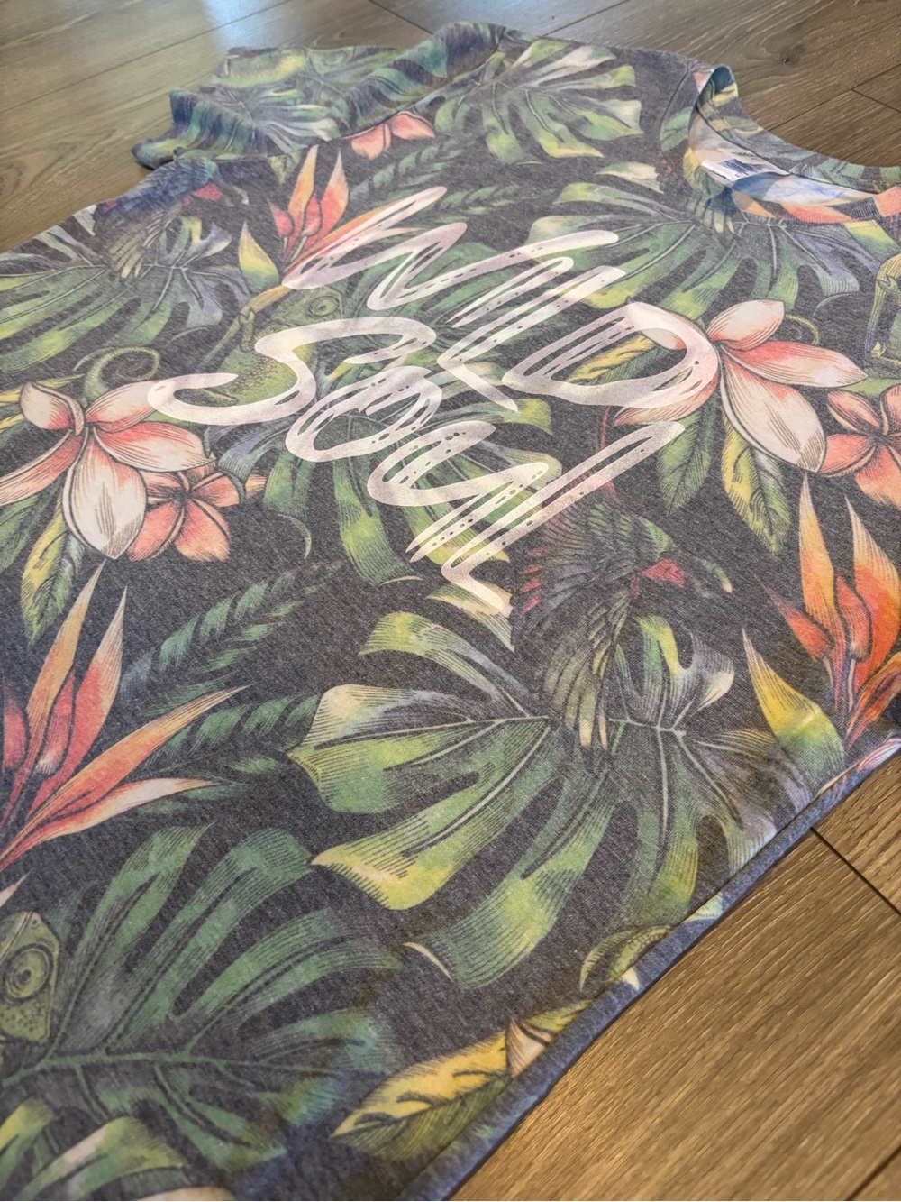 Wild Soul Tropical Print T-Shirt - Multicolor - NEW - Picture 4 of 8